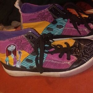 Women's Sz 8.5 High-Top Sneakers with Fun Design